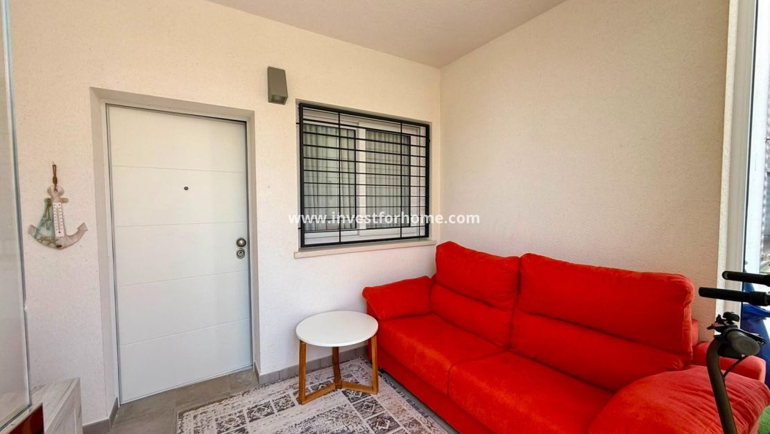 Sale - Apartment - Torrevieja - aguas nuevas