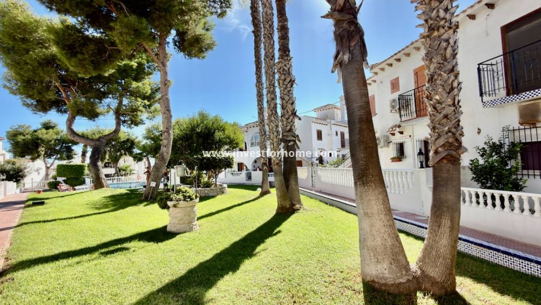 Sale - Apartment - Torrevieja - Aguas Nuevas