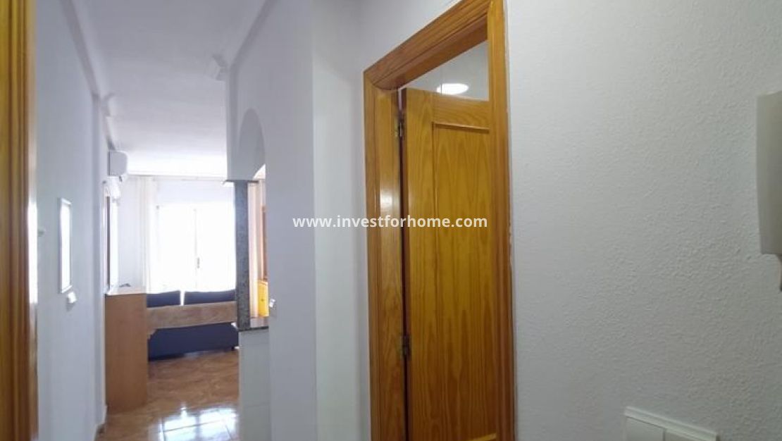 Sale - Apartment - Torrevieja - CASCO URBANO