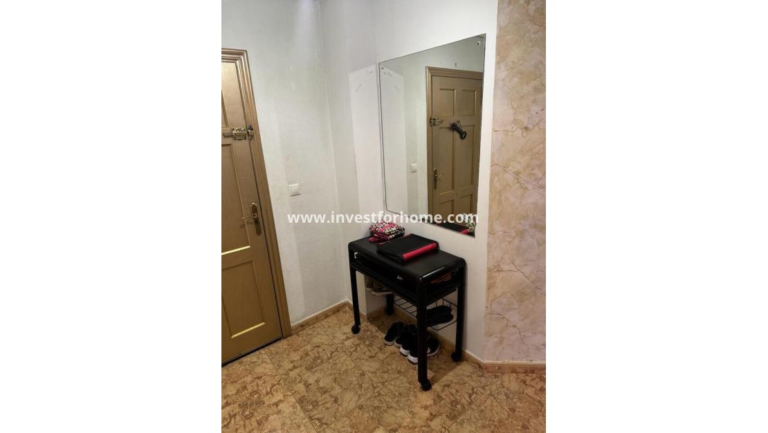 Sale - Apartment - Torrevieja - CENTER