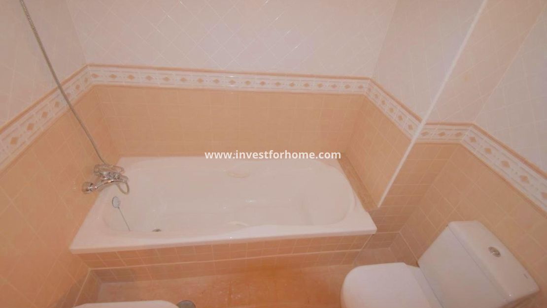 Sale - Apartment - Torrevieja - Centro - Muelle Pesquero
