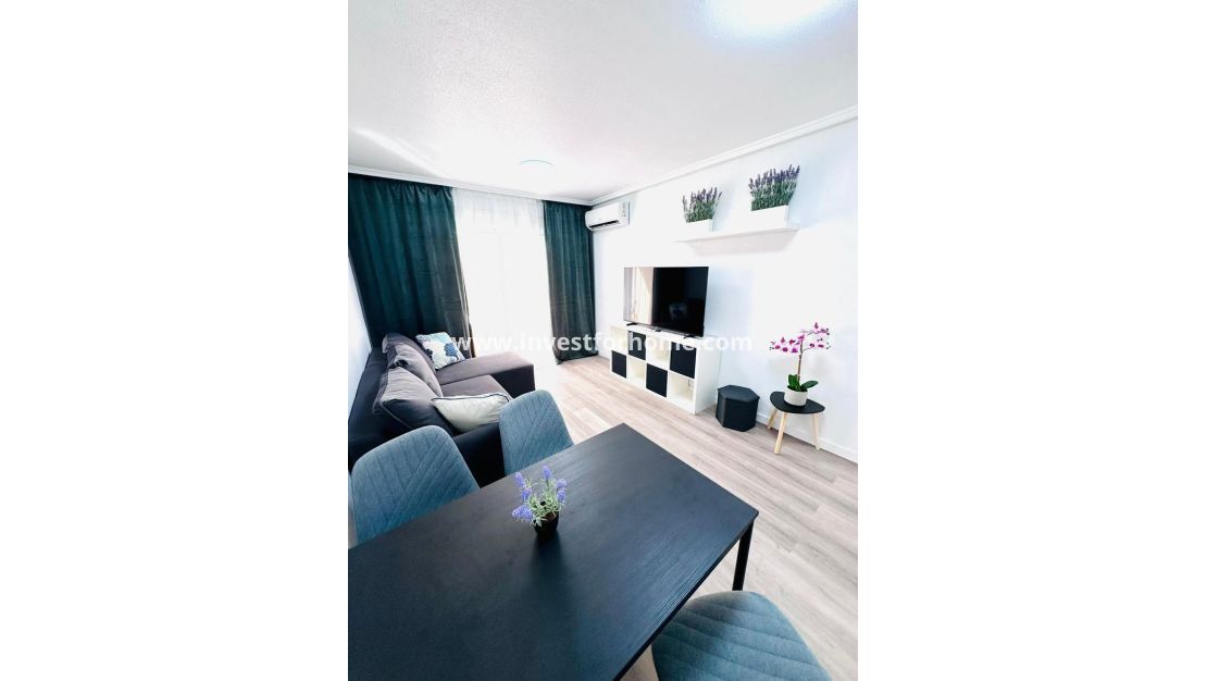 Sale - Apartment - Torrevieja - Centro - Muelle Pesquero