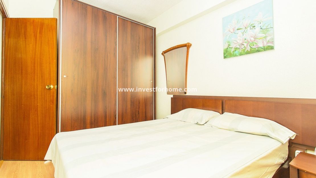 Sale - Apartment - Torrevieja - Centro-Muelle Pesquero