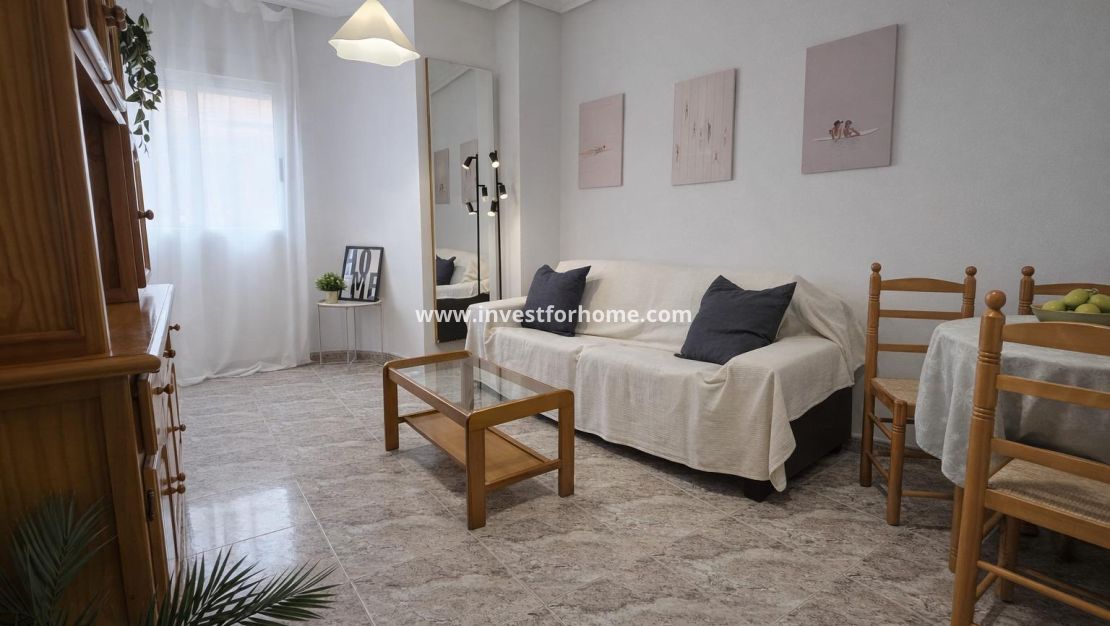 Sale - Apartment - Torrevieja - Centro - Muelle Pesquero