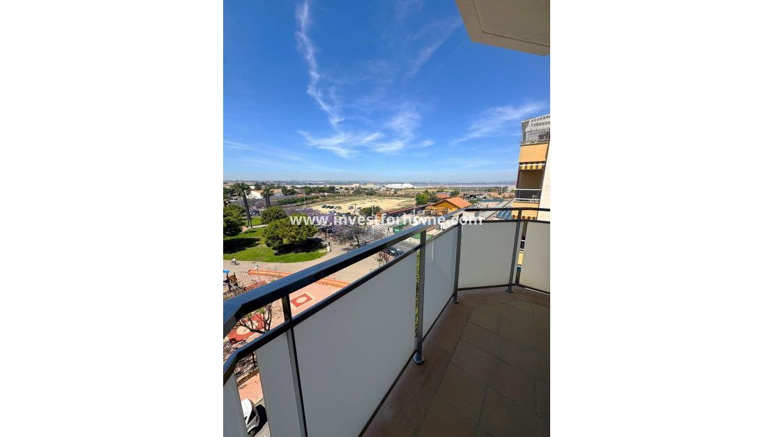 Sale - Apartment - Torrevieja - Centro - Muelle Pesquero