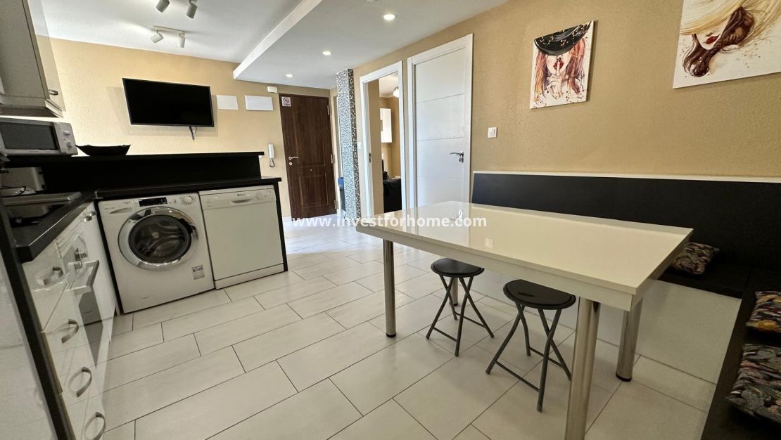 Sale - Apartment - Torrevieja - Centro