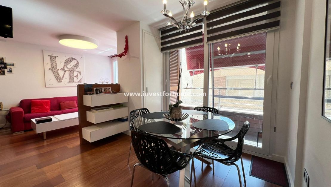 Sale - Apartment - Torrevieja - Centro