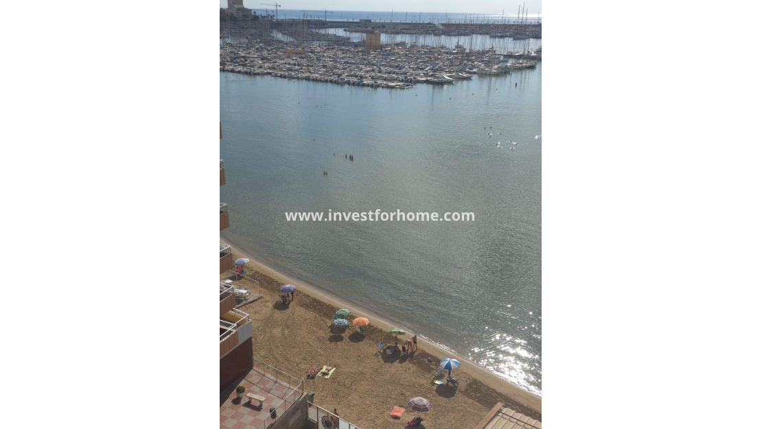 Sale - Apartment - Torrevieja - Centro