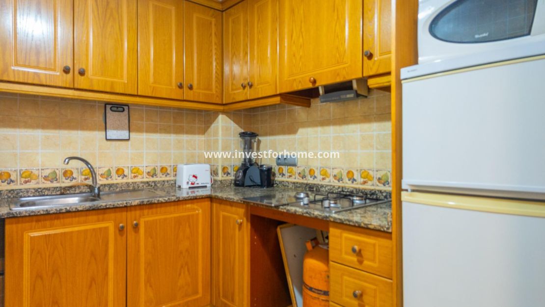 Sale - Apartment - Torrevieja - Centro