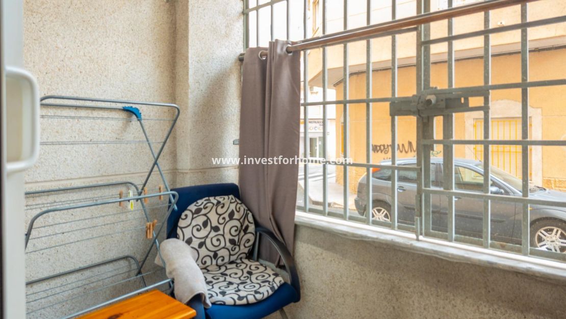 Sale - Apartment - Torrevieja - Centro