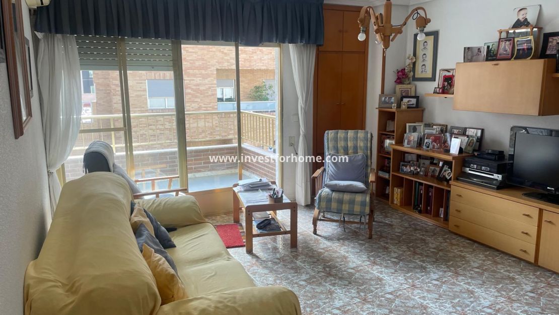 Sale - Apartment - Torrevieja - Centro