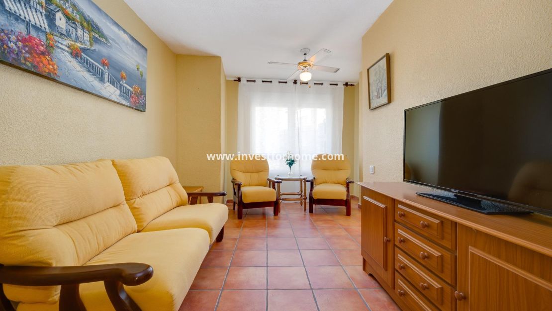 Sale - Apartment - Torrevieja - Centro