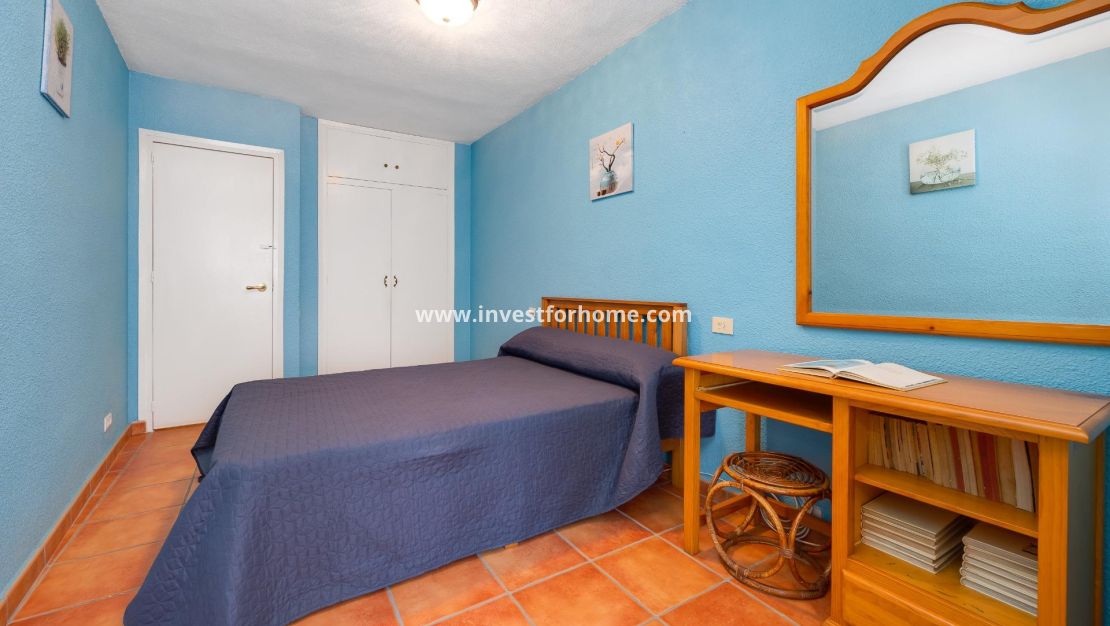 Sale - Apartment - Torrevieja - Centro