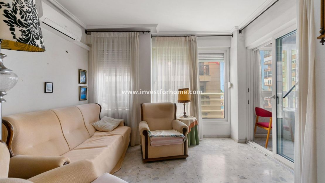 Sale - Apartment - Torrevieja - Centro