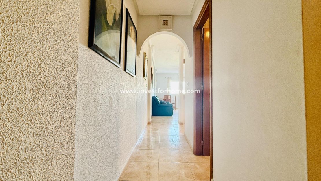 Sale - Apartment - Torrevieja - Centro