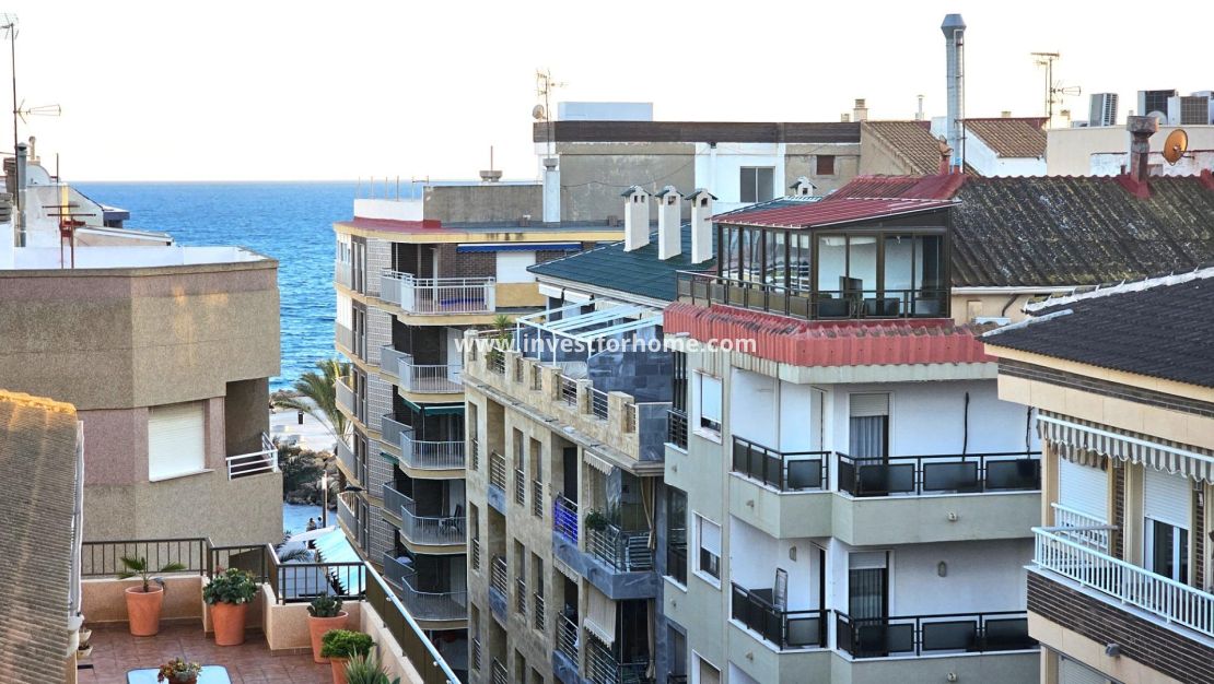 Sale - Apartment - Torrevieja - Centro