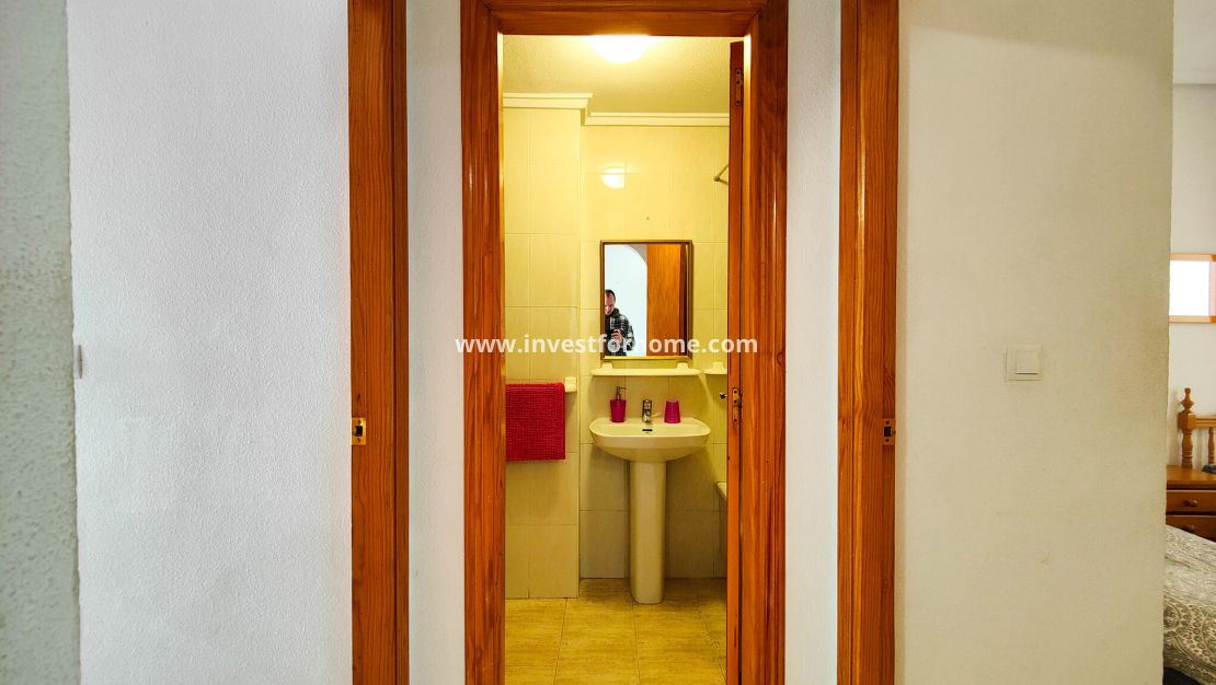 Sale - Apartment - Torrevieja - Centro