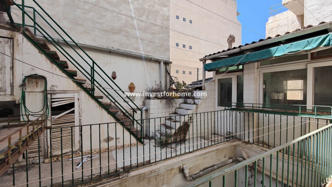 Sale - Apartment - Torrevieja - Centro