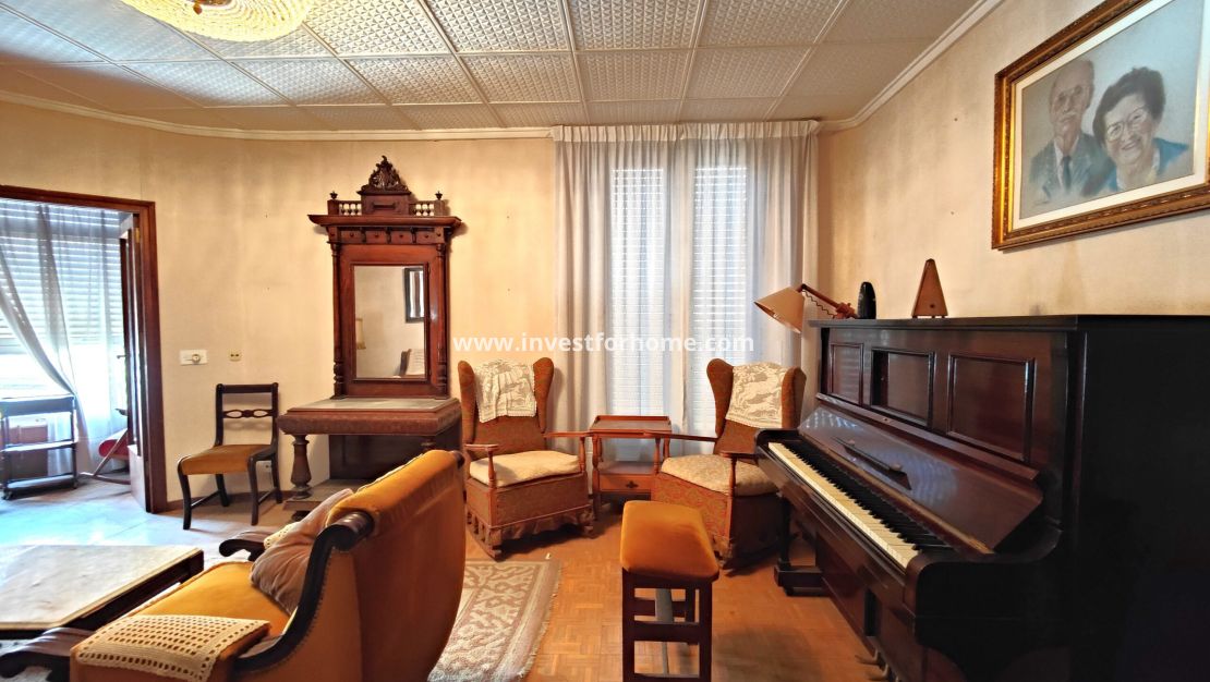 Sale - Apartment - Torrevieja - Centro