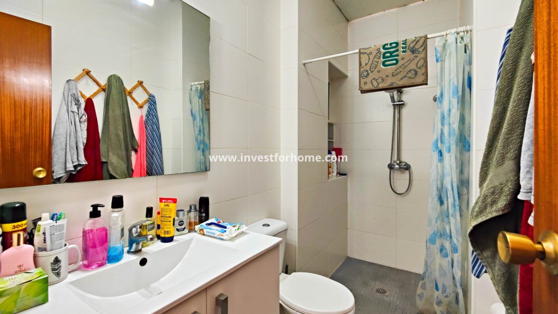 Sale - Apartment - Torrevieja - Centro