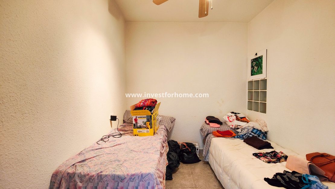 Sale - Apartment - Torrevieja - Centro