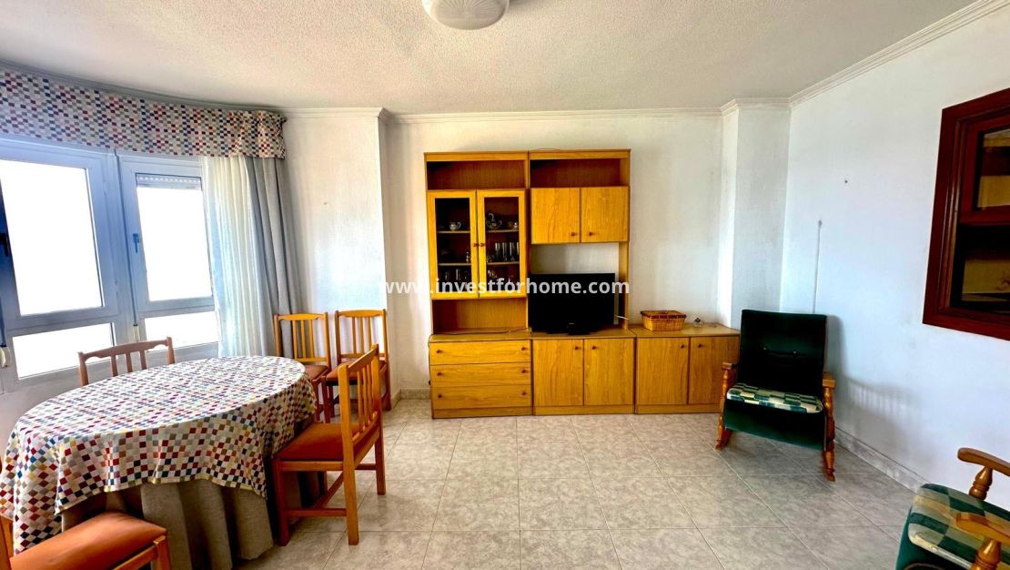 Sale - Apartment - Torrevieja - Centro