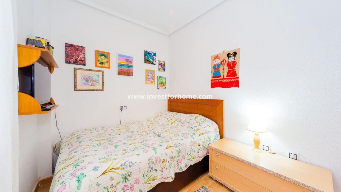 Sale - Apartment - Torrevieja - Centro