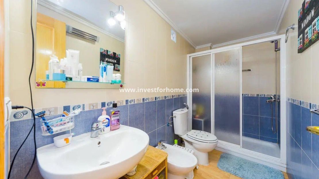 Sale - Apartment - Torrevieja - Centro