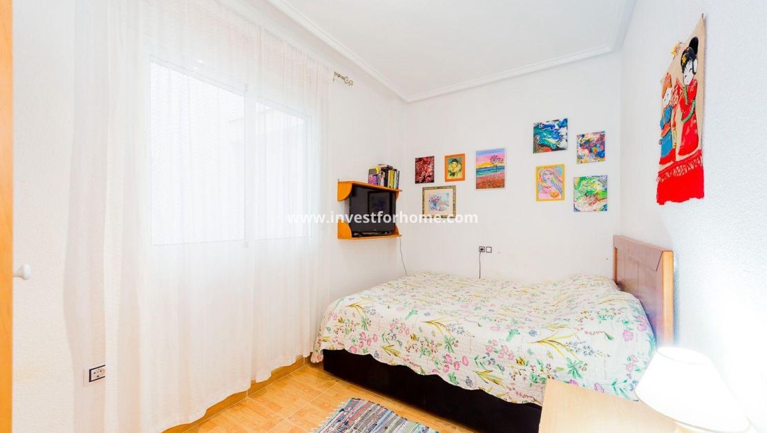 Sale - Apartment - Torrevieja - Centro