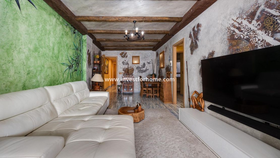 Sale - Apartment - Torrevieja - Centro