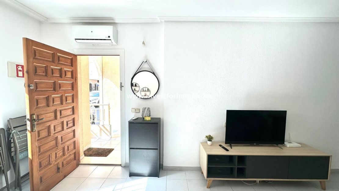 Sale - Apartment - Torrevieja - Centro