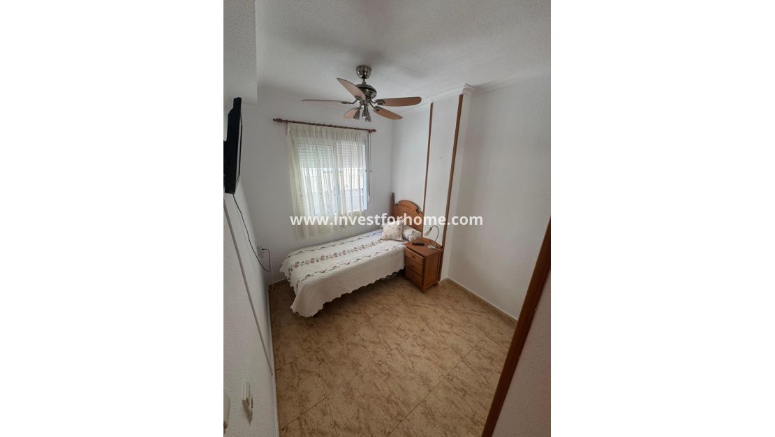 Sale - Apartment - Torrevieja - Centro