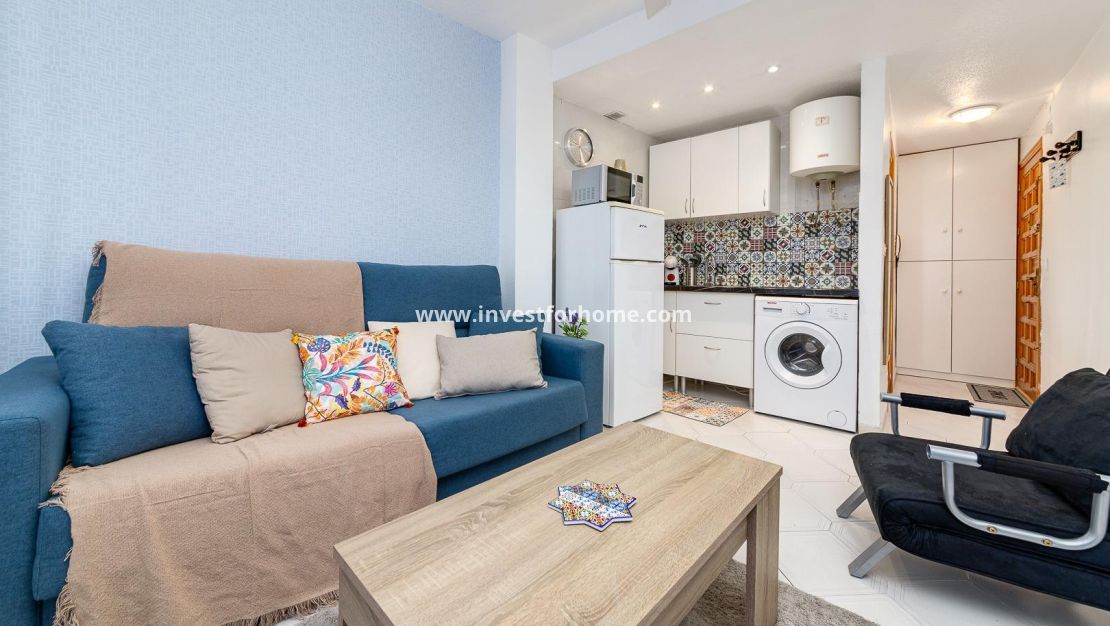 Sale - Apartment - Torrevieja - Centro