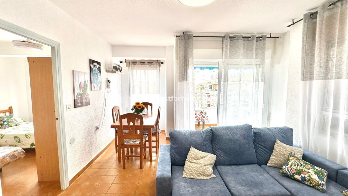 Sale - Apartment - Torrevieja - Centro