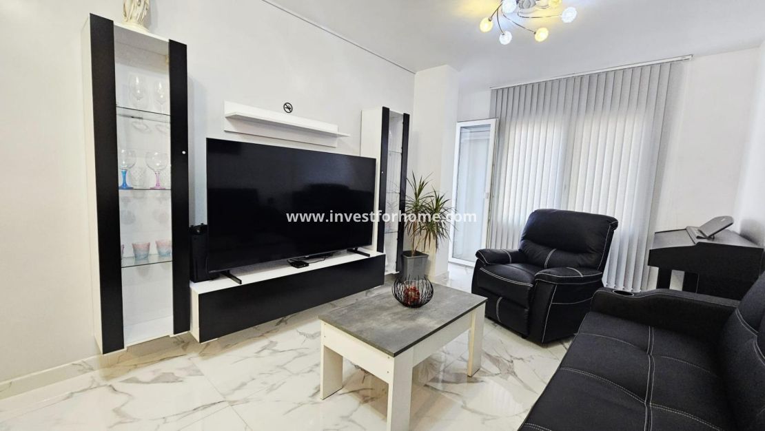 Sale - Apartment - Torrevieja - Centro