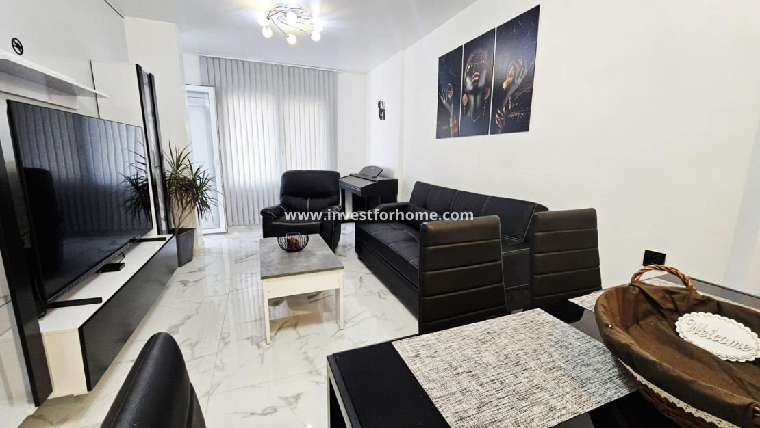 Sale - Apartment - Torrevieja - Centro