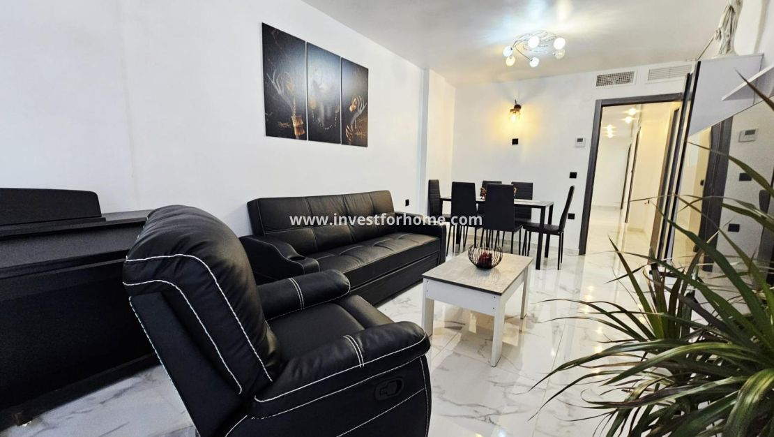 Sale - Apartment - Torrevieja - Centro