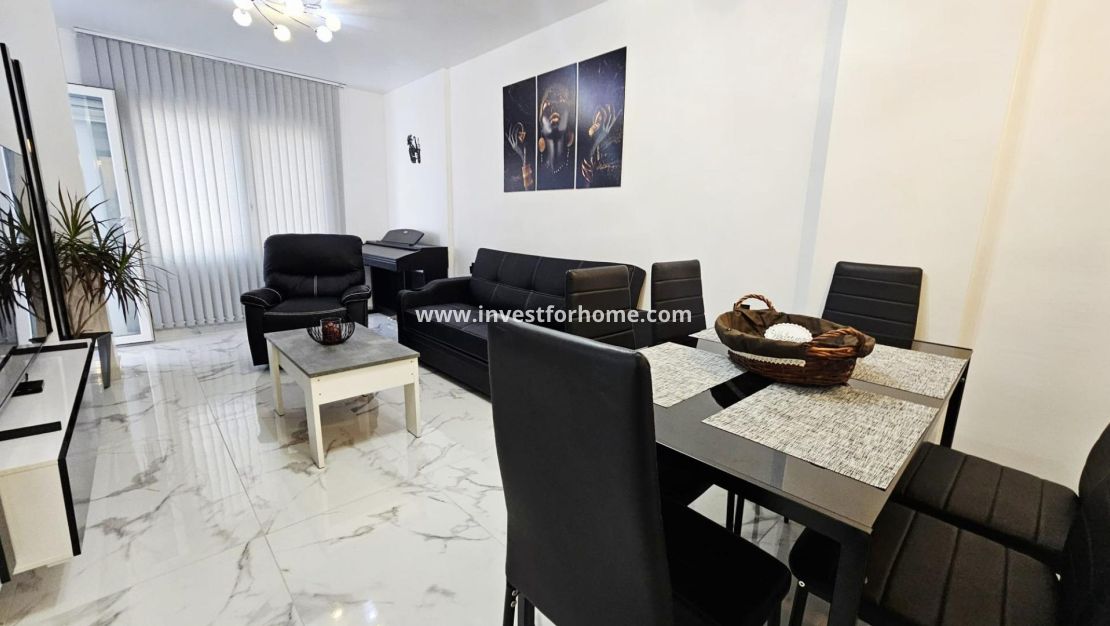 Sale - Apartment - Torrevieja - Centro