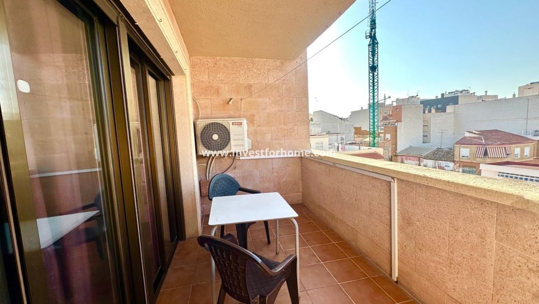 Sale - Apartment - Torrevieja - Centro