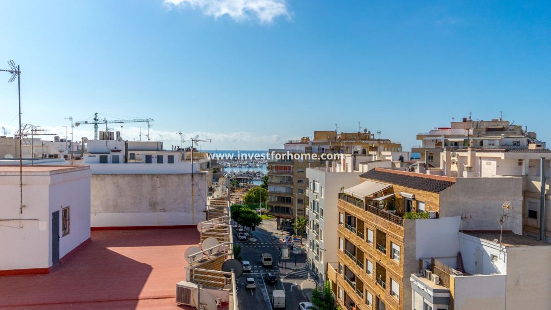 Sale - Apartment - Torrevieja - Centro