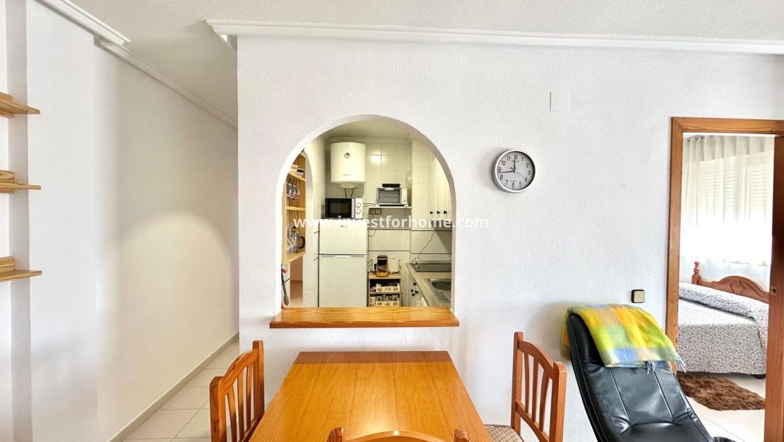 Sale - Apartment - Torrevieja - Centro