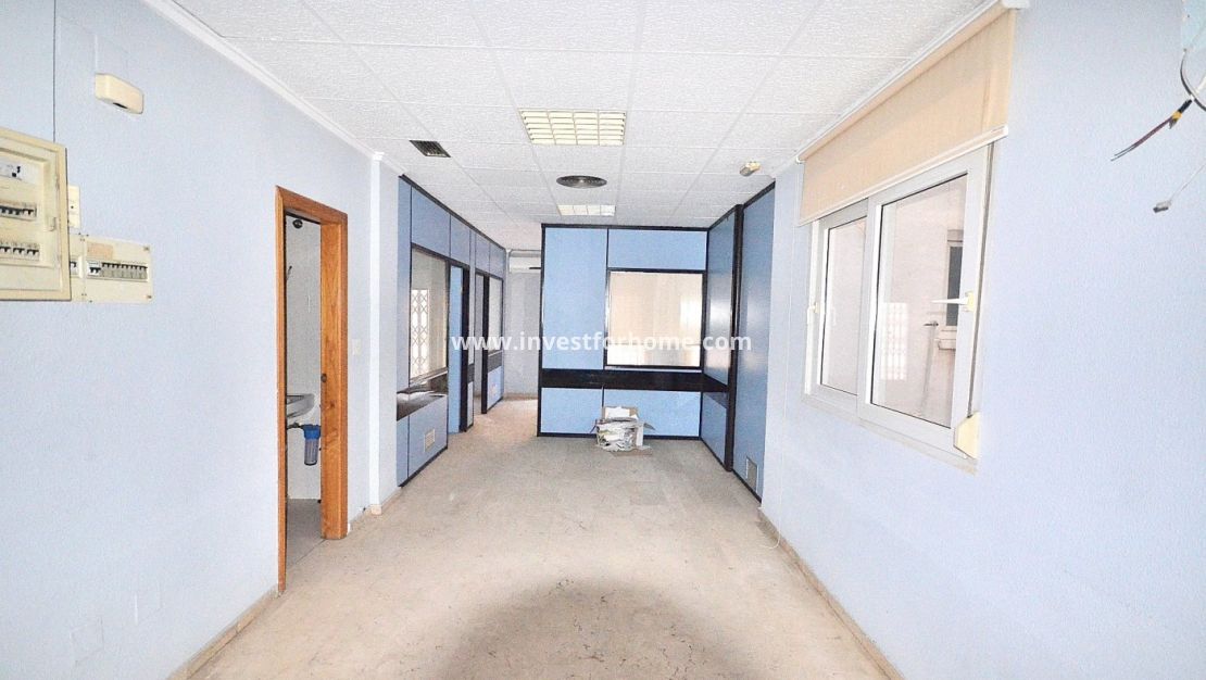 Sale - Apartment - Torrevieja - Centro