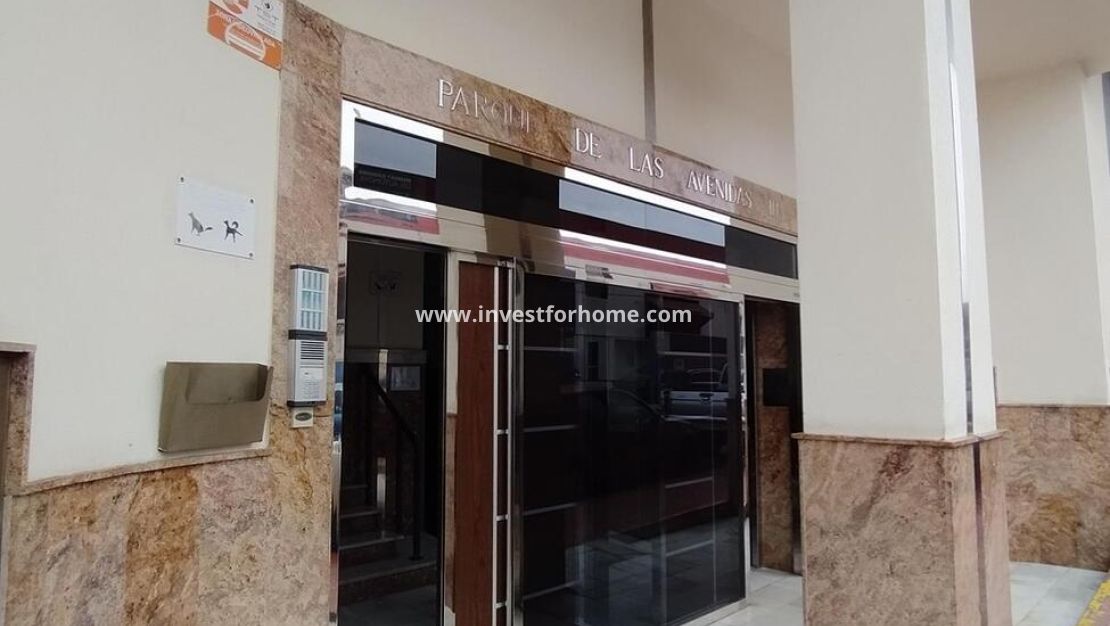 Sale - Apartment - Torrevieja - Centro