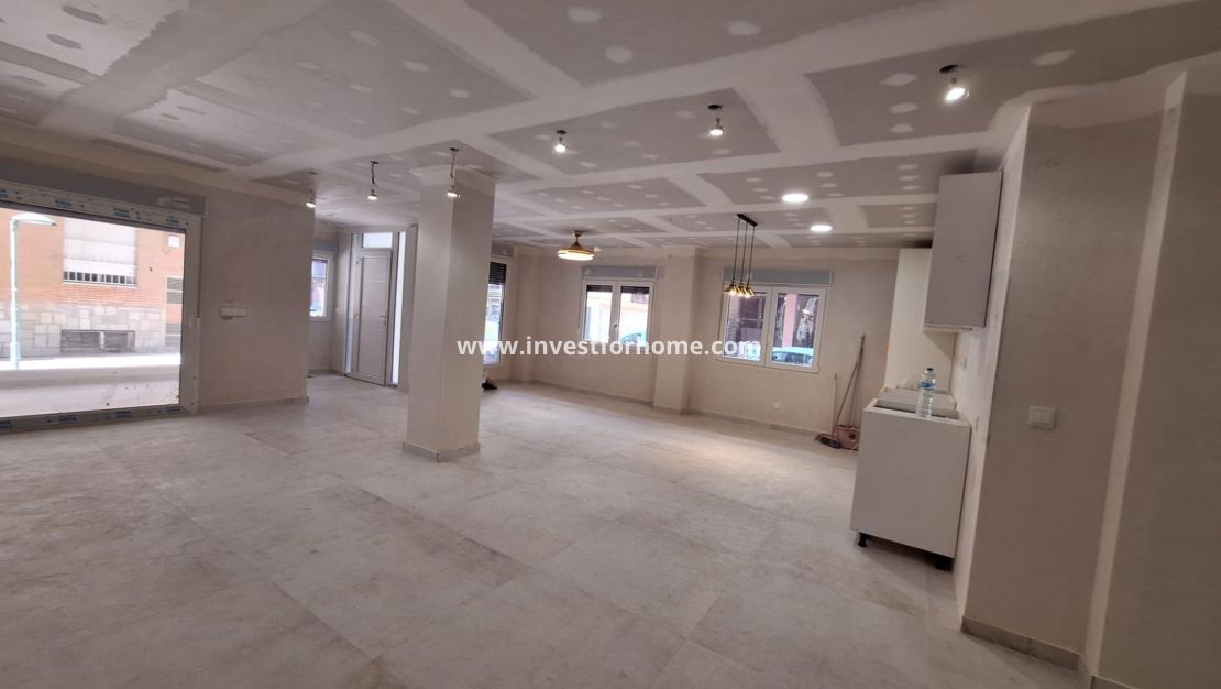 Sale - Apartment - Torrevieja - Centro