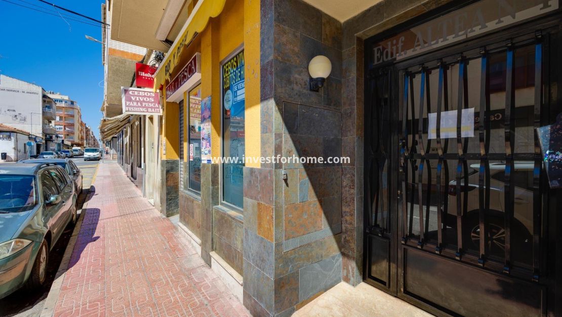 Sale - Apartment - Torrevieja - Centro