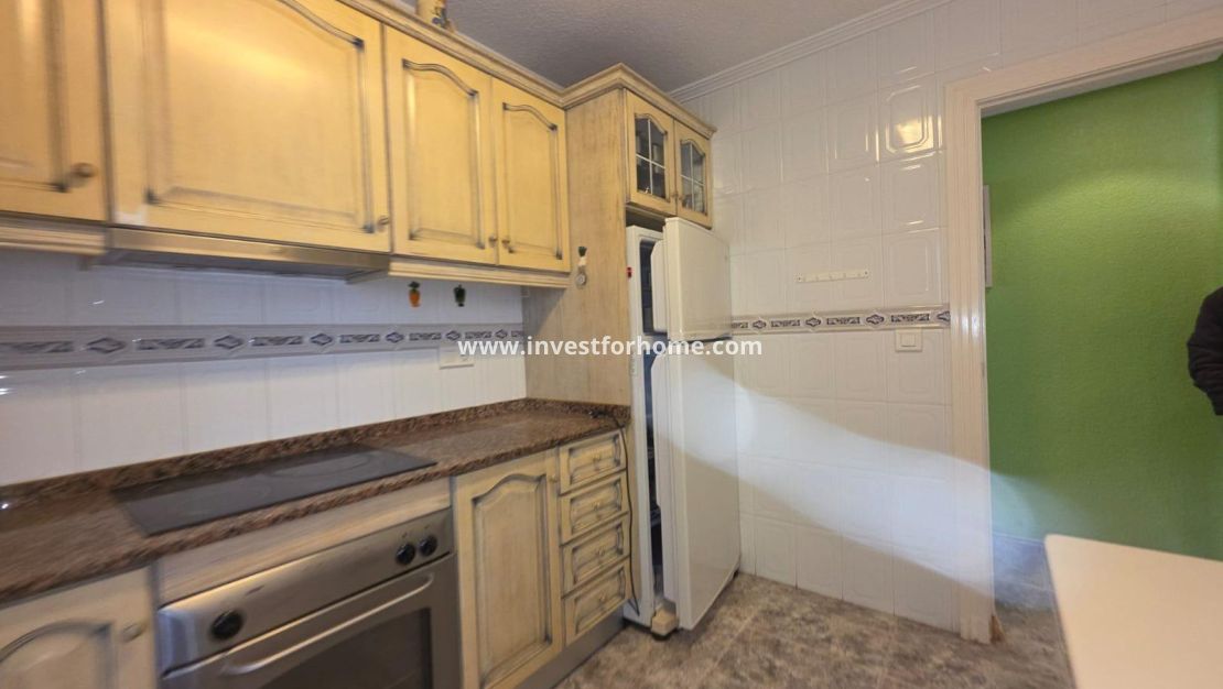 Sale - Apartment - Torrevieja - Centro