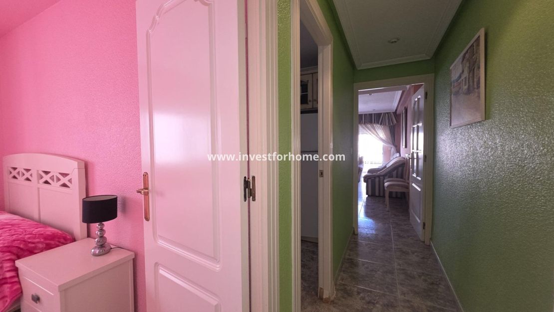 Sale - Apartment - Torrevieja - Centro