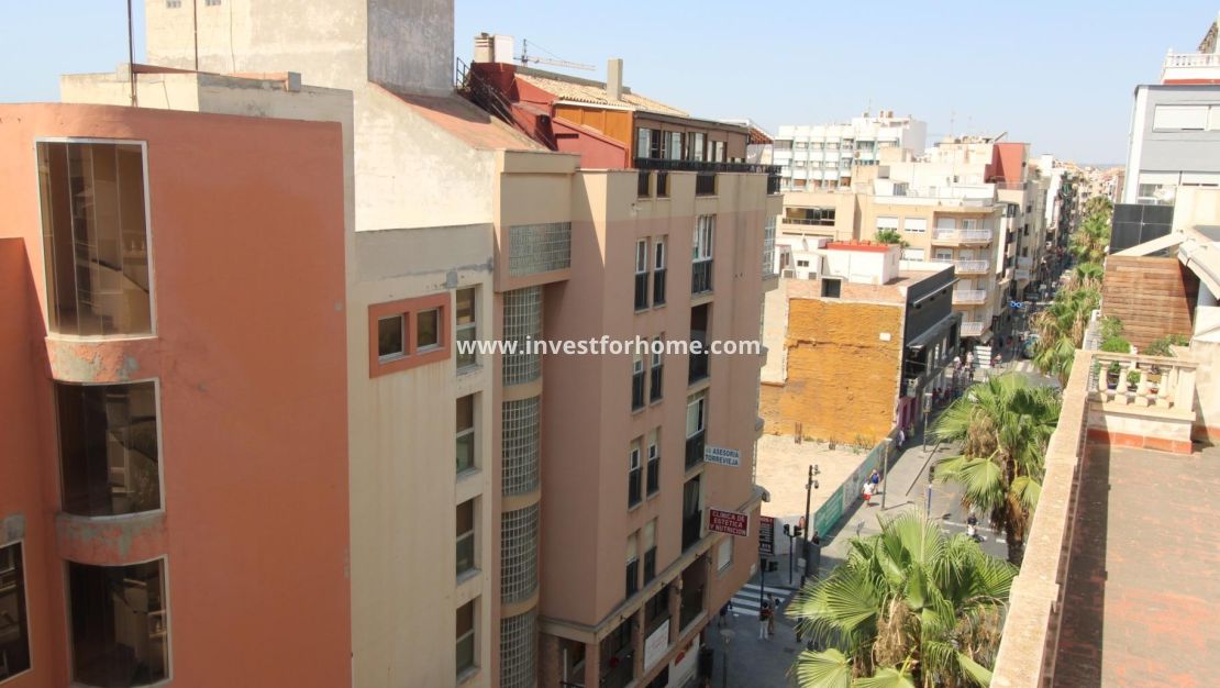 Sale - Apartment - Torrevieja - Centro