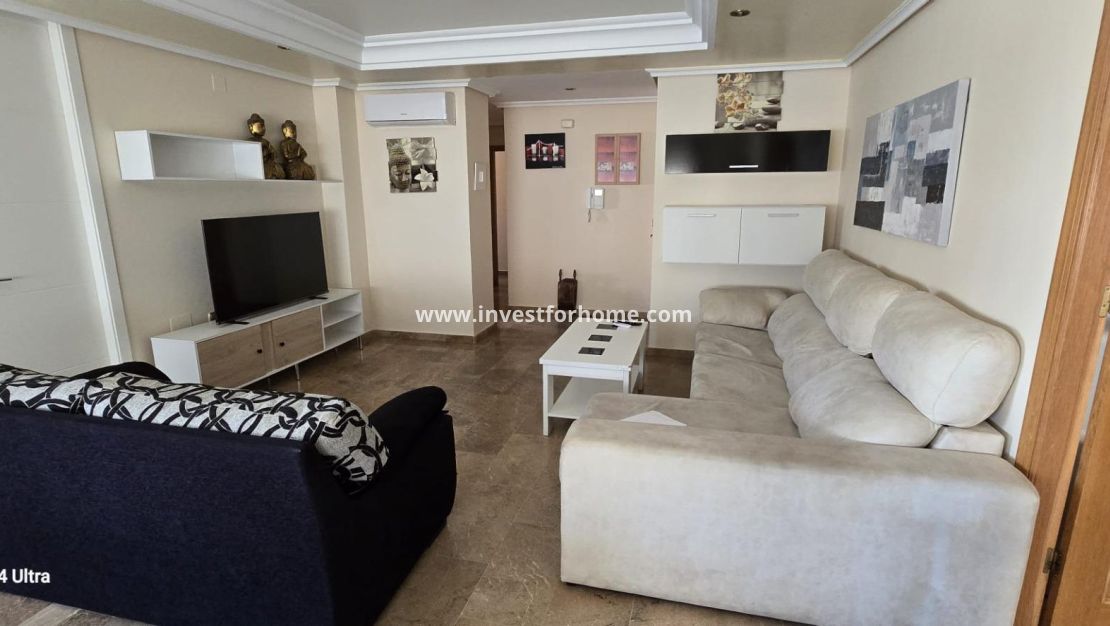 Sale - Apartment - Torrevieja - Centro