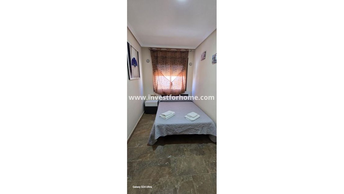 Sale - Apartment - Torrevieja - Centro